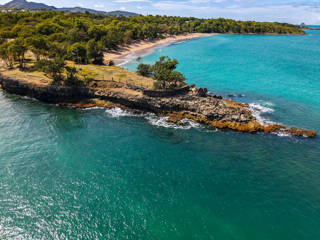 Plage des Amandiers strand op Guadeloupe
